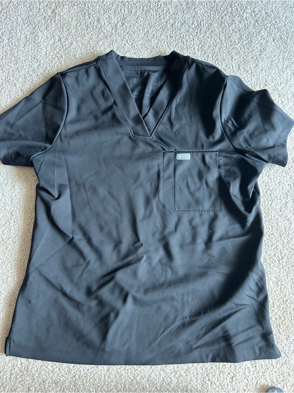 Figs Women's Black V-Neck Pocket Scrub Top and Pants